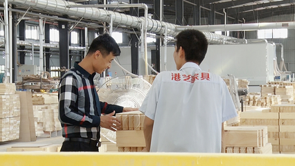 【落實“三個推進年”】港藝家具:首批入園 率先投產(chǎn)